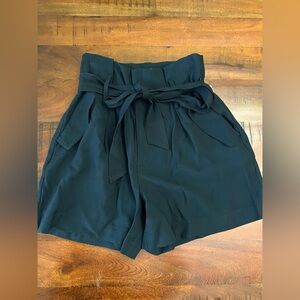 Target High-Waisted Black Shorts Size 8 NWT Paperbag Waist 5” Inseam
